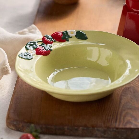 ❤️Strawberry Motif Stoneware Bowl - Picture 4 of 8